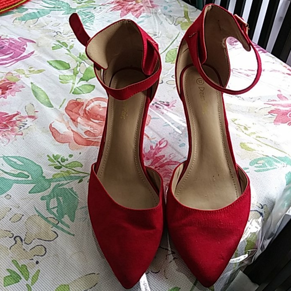 Shoes - Picture 2 of 4
